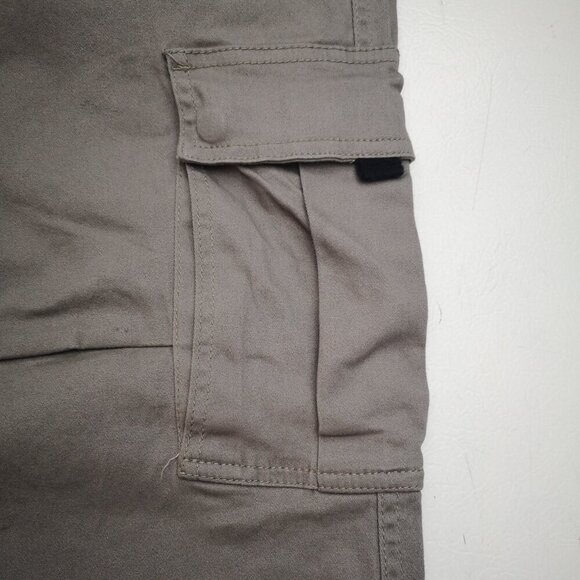 NWT Bluenotes Men's Size XL Dark Grey Elastic & Tie Waist Relaxed Cargo Jogger - Picture 11 of 16